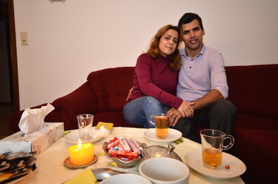 Sind froh, in Deutschland in Frieden leben zu können: Kermani und Saeid aus dem Iran. Ihr gemeinsamer Sohn war zur Zeit des Treffens noch in der Schule. 