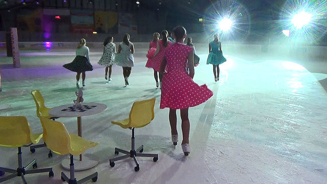 OL-MusiconIce1-1612