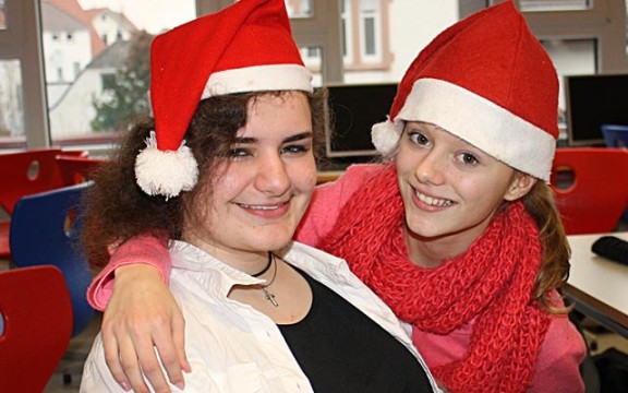 OL-PresseZweiMarias-2412