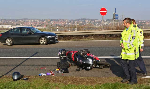 Motorradunfall A5 Freitag zwei schwere motorradunf 228 lle binnen stunden oberhessen live Motorradunfall A5 Freitag zwei schwere motorradunf 228 lle binnen stunden oberhessen live