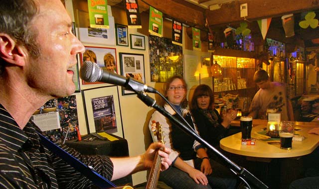 Der Irish Pub war für viele Alsfelder wie ein Zuhause. Sein fehlen wird eine große Lücke hinterlassen, die nur schwer zu füllen ist. Foto: archiv