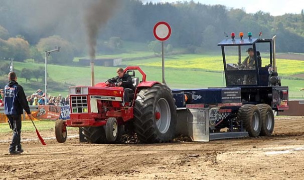 OL-Traktor2-2705
