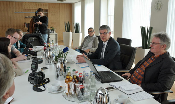 OL-LandratPKFluechtlinge2-2310