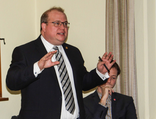 Engagierter Vortrag: Bürgermeister Stephan Paule, Spitzenkandidat der CDU in Alsfeld und im Vogelsbergkreis.