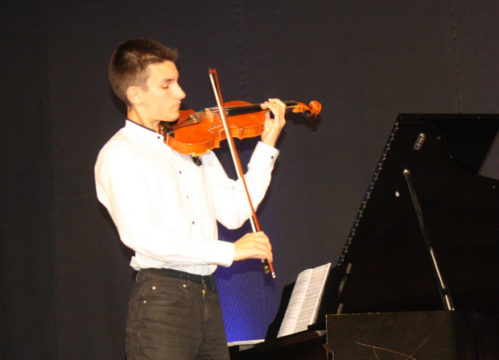 Ausnahmeauftritt: Violinist Anton Urvalov sorgte für große Begeisterung im Publikum.