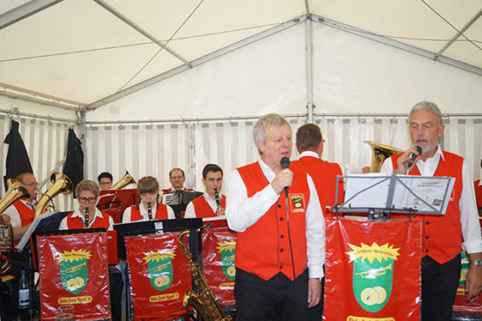 inen ganz besonderen Musikgenuss bescherte die Original Wallenröder Dicke Backe Kapell‘.