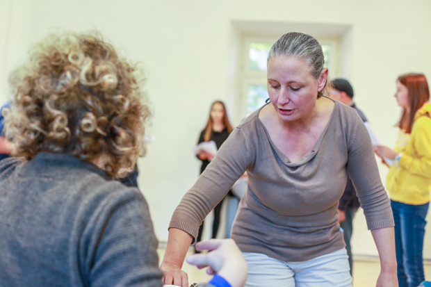 Vicky Gabriel freut sich endlich mal keinen "guten" Charakter zu spielen. Die böse Zauberin ist eine echte Herausforderung für sie. Foto: kiri