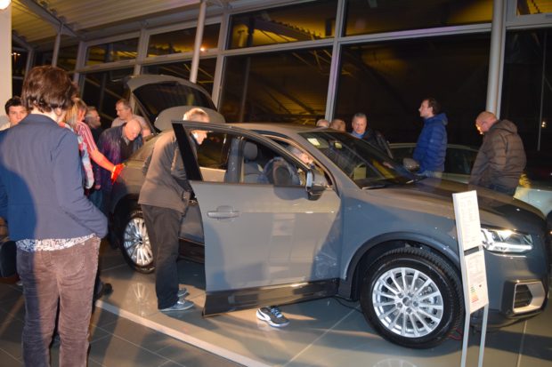 Die Gäste waren restlos begeistert von dem neuen SUV-Modell von Audi - ein echter Allrounder. Foto: ls