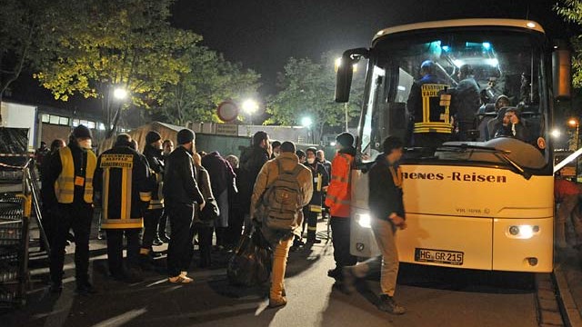 Bilder eines historischen Ereignisses: Ankommende Flüchtlinge in Alsfeld.