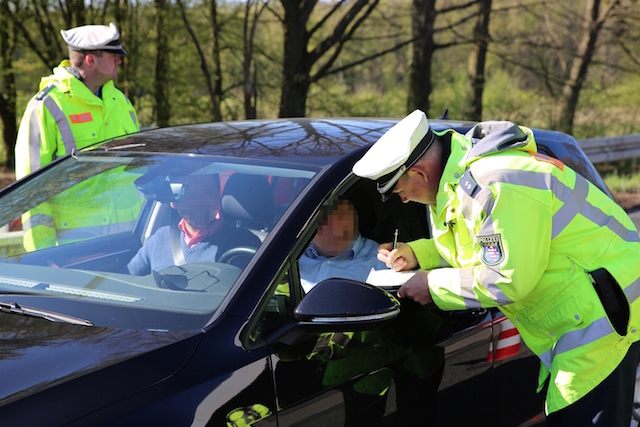 Erwischt: Beim europaweiten Blitzmarathon waren auch im Vogelsberg einige Autofahrer zu schnell unterwegs. Fotos: privat