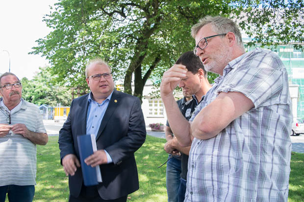 Musste sich herbe Kritik anhören: Martin Räther (rechts im Bild). 