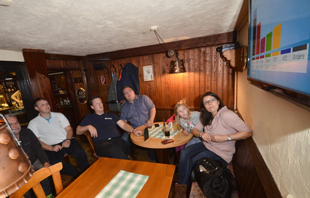 Blick in die Wahlparty-Runde der CDU. Foto: jal