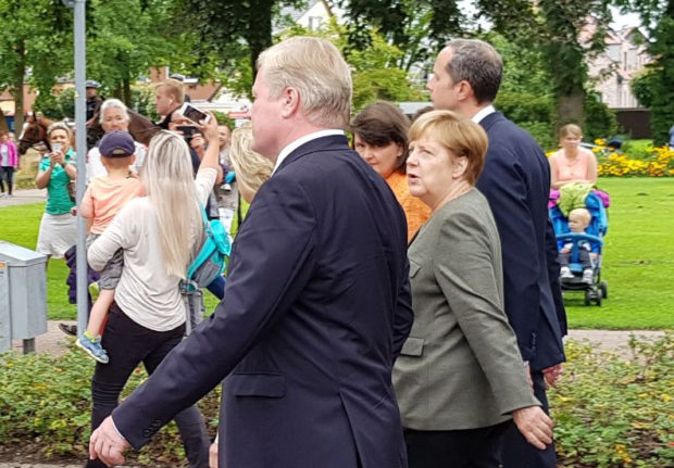 Bundeskanzlerin Angela Merkel bei einem Wahlkampfauftritt 2017 in Norddeutschland.