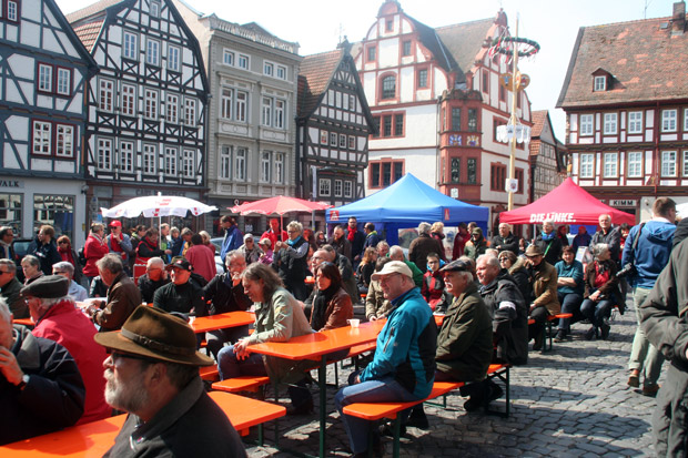 So sah es vor zwei Jahren aus: Die Kundgebung zum 1. Mai auf dem Alsfelder Marktplatz