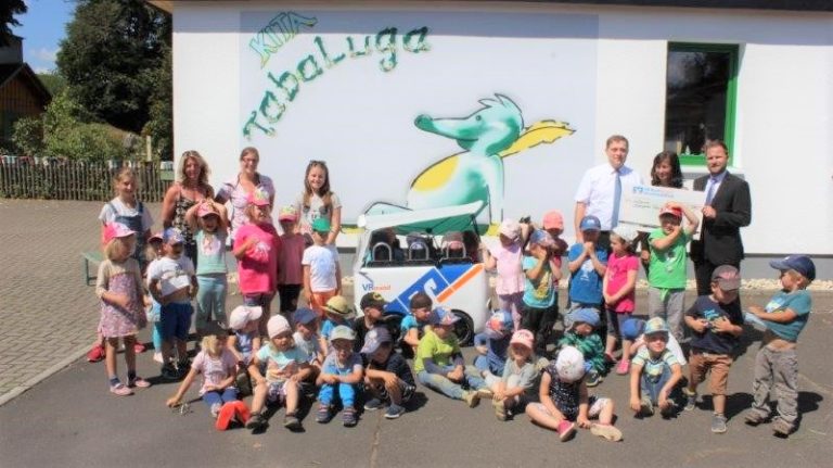 VR Bus sorgt für Begeisterung im Kindergarten Tabaluga - Oberhessen-Live