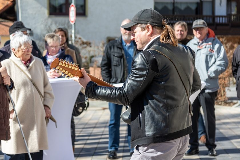 2022-03-19_tafel-karl-follen-einweihung-10