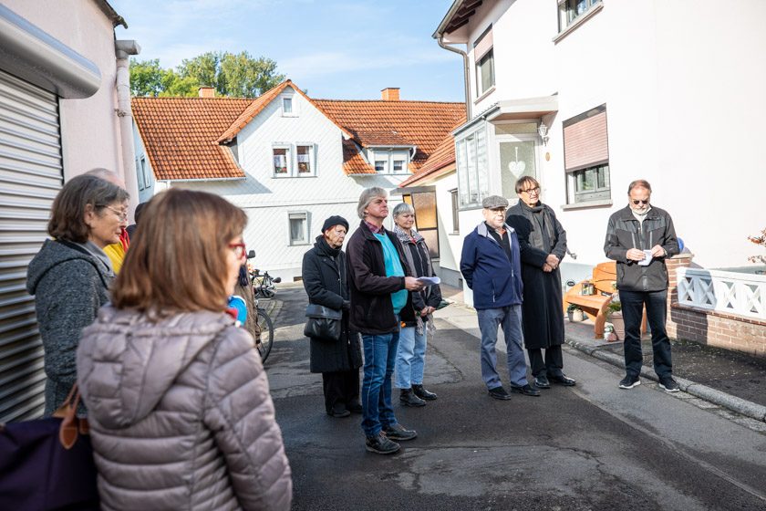 2022-09-29_Verlegung-Stolpersteine-Angenrod-15