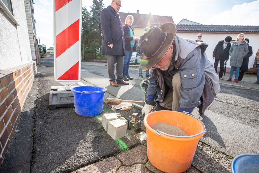 2022-09-29_Verlegung-Stolpersteine-Angenrod-19