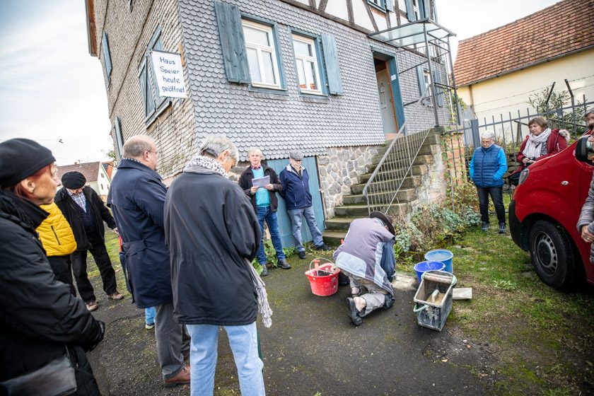 2022-09-29_Verlegung-Stolpersteine-Angenrod-44