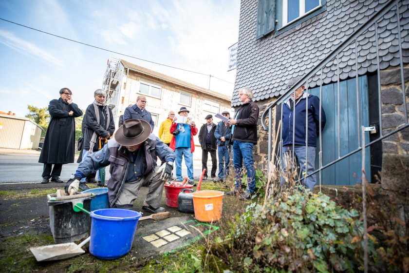 2022-09-29_Verlegung-Stolpersteine-Angenrod-47