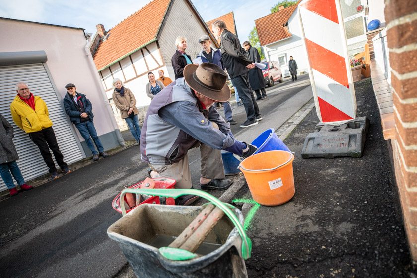 2022-09-29_Verlegung-Stolpersteine-Angenrod-8