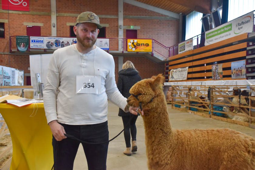 2023-04-08_Alpaka-Show (75 von 76)