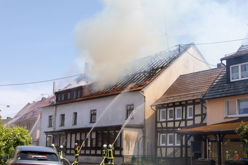 2023-06-05 Grebenau Dachstuhlbrand_003