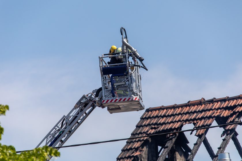 2023-06-05 Grebenau Dachstuhlbrand_086